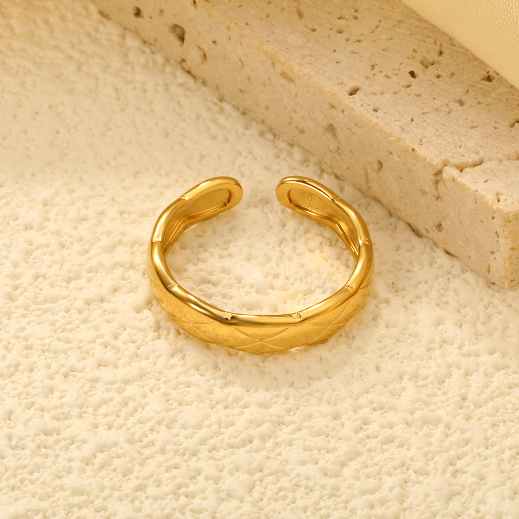 Quilted Pattern Gold Adjustable Ring