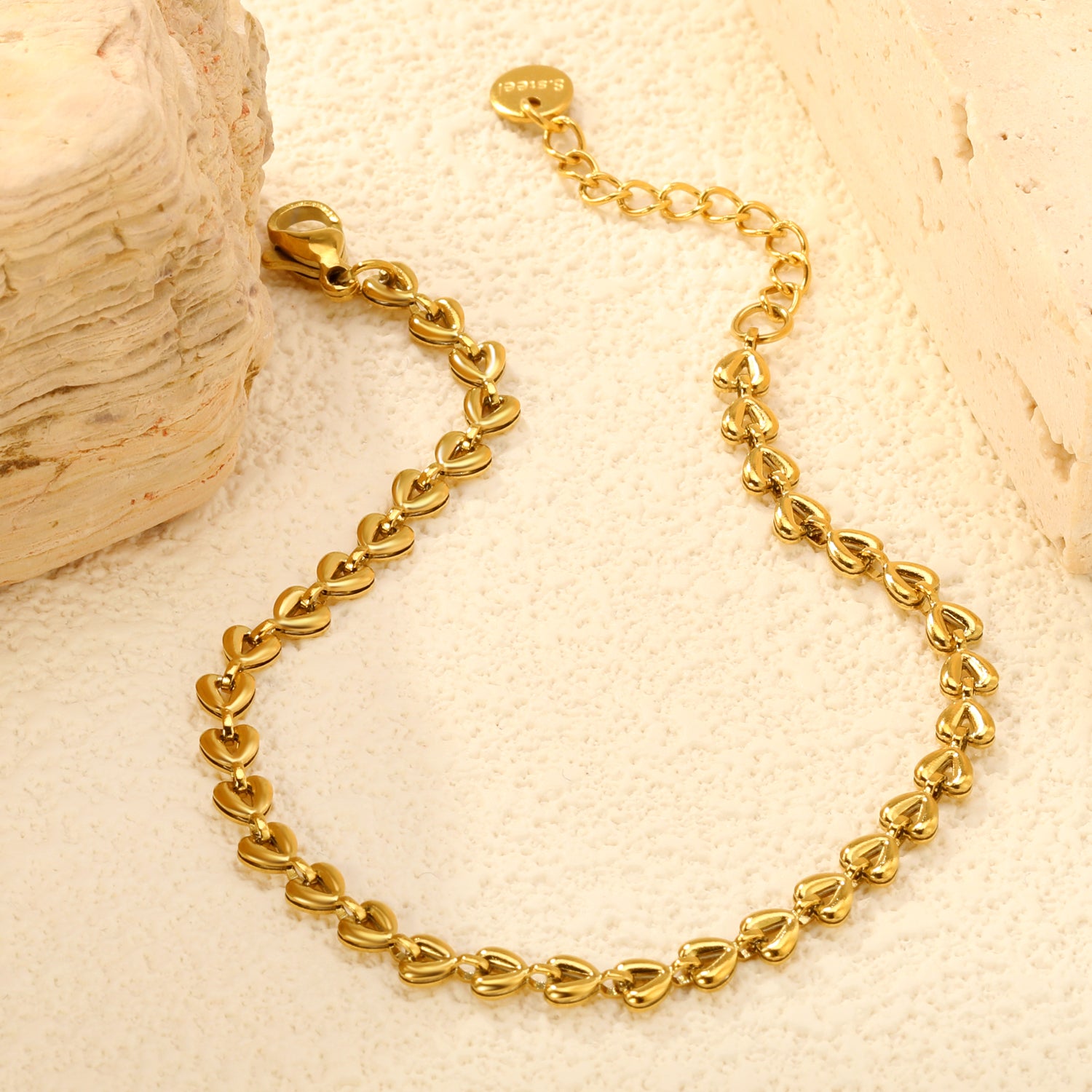 Dainty Gold Heart Link Chain Bracelet