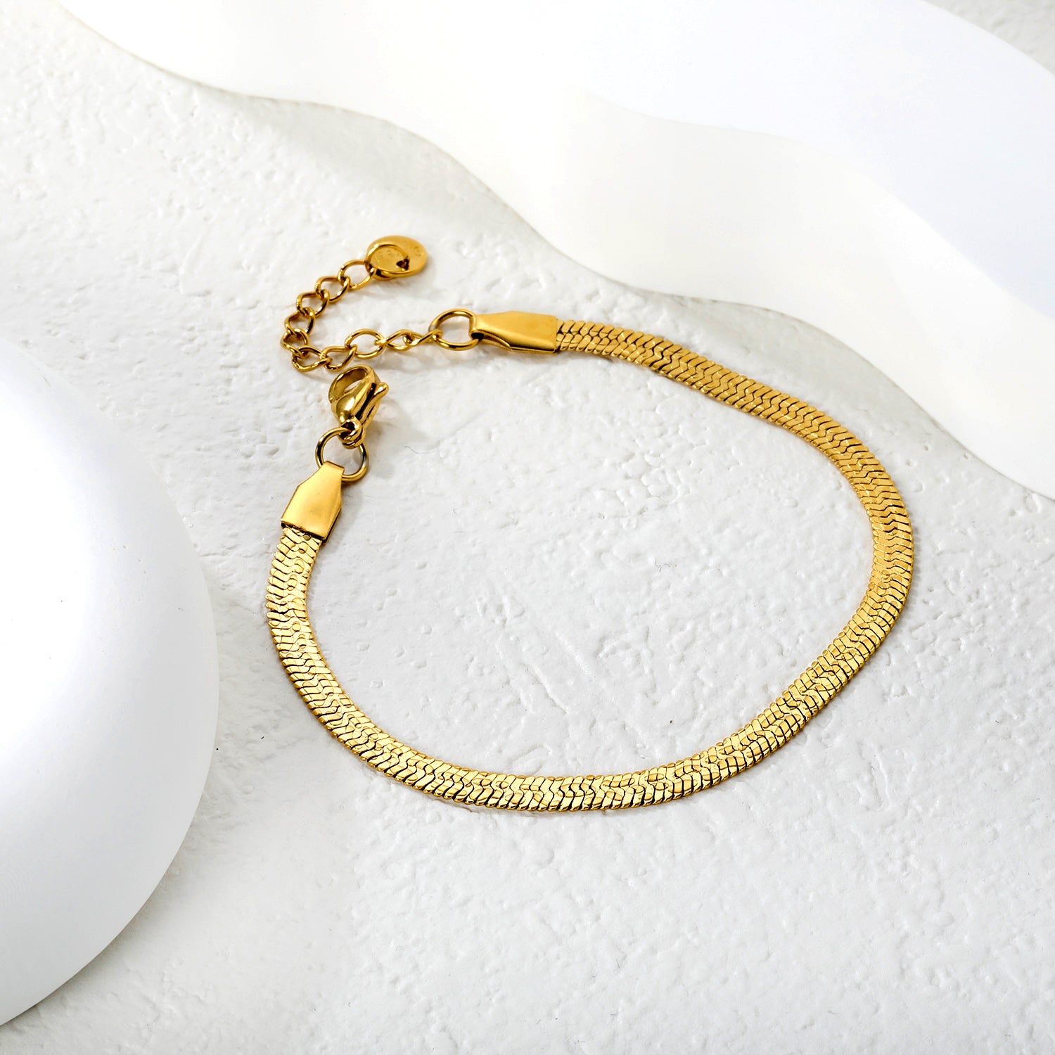 Herringbone Bracelet - 18k Gold Plated Stainless Steel