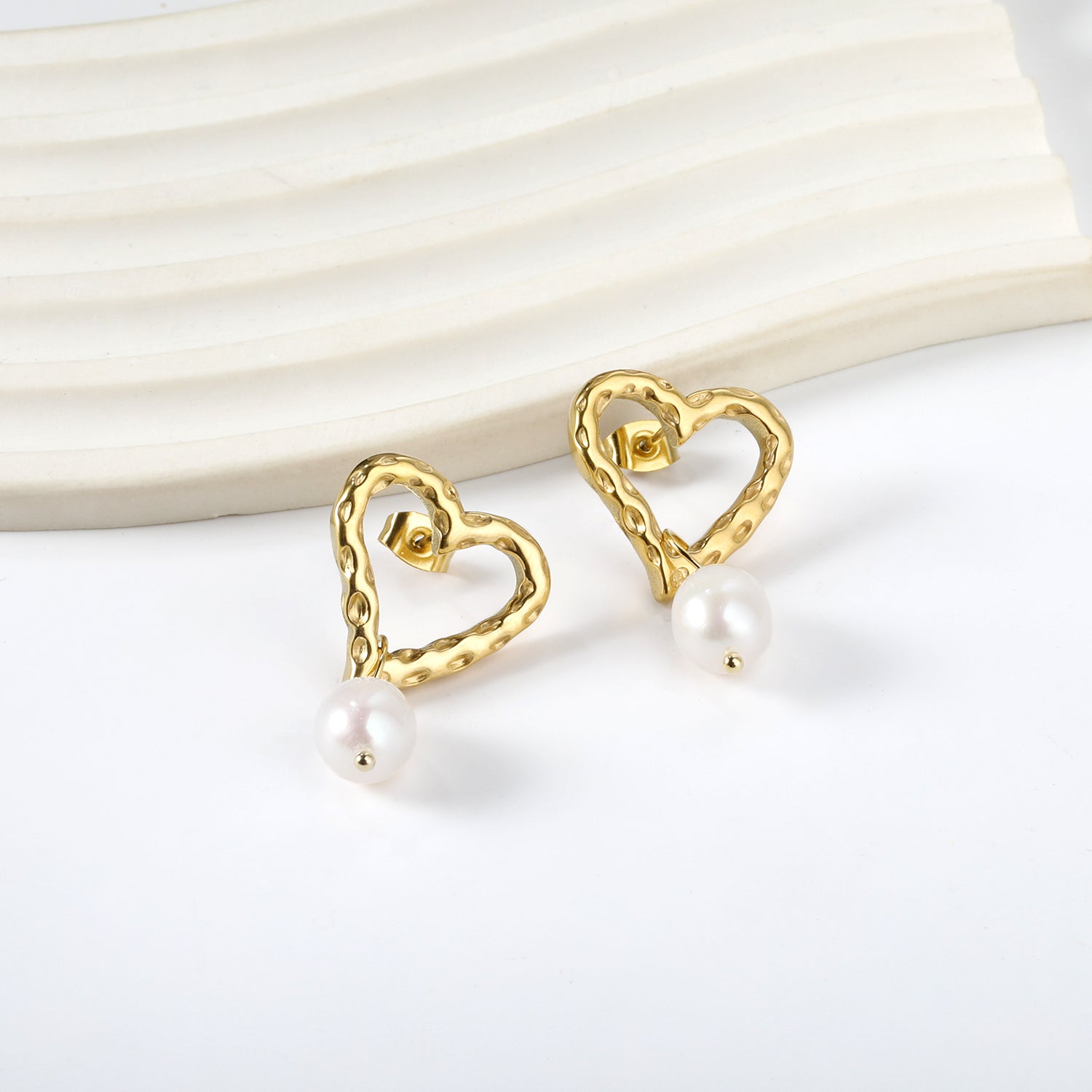 Hammered Heart & Pearl Drop Earrings