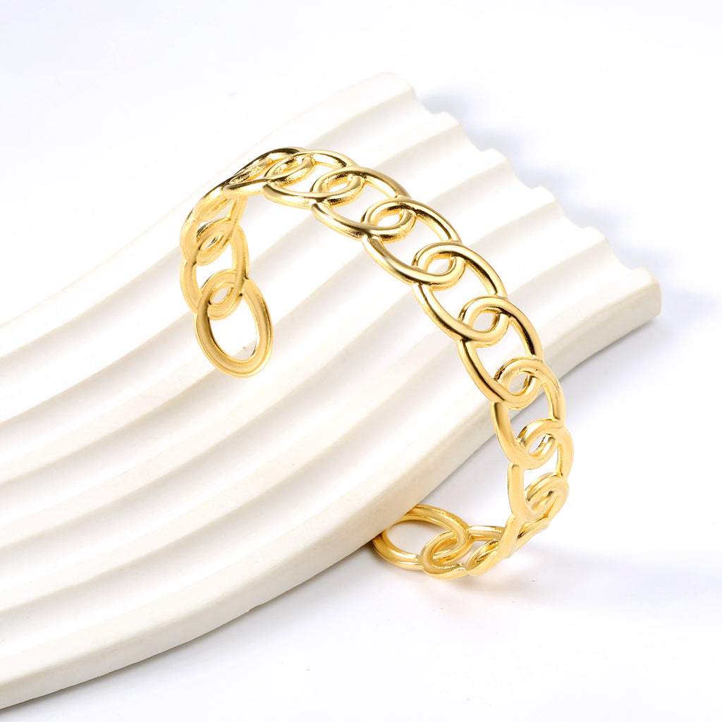 Interlinked Circle Cuff Bangle - 18k Gold Plated Stainless Steel