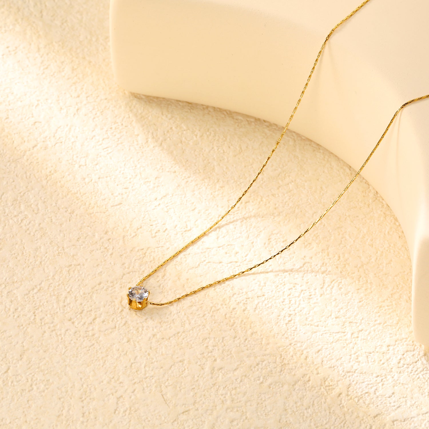 Solitaire Crystal Pendant Necklace - 18k Gold Plated Stainless Steel