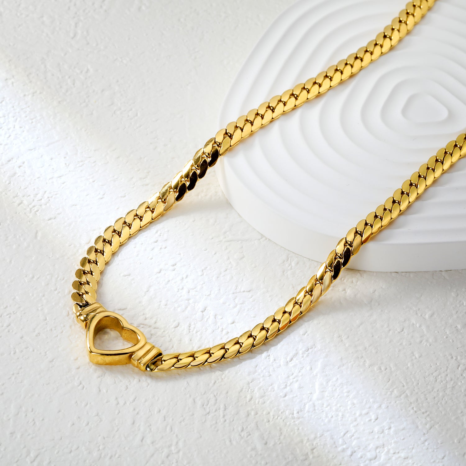 Chunky Gold Chain Necklace with Open Heart